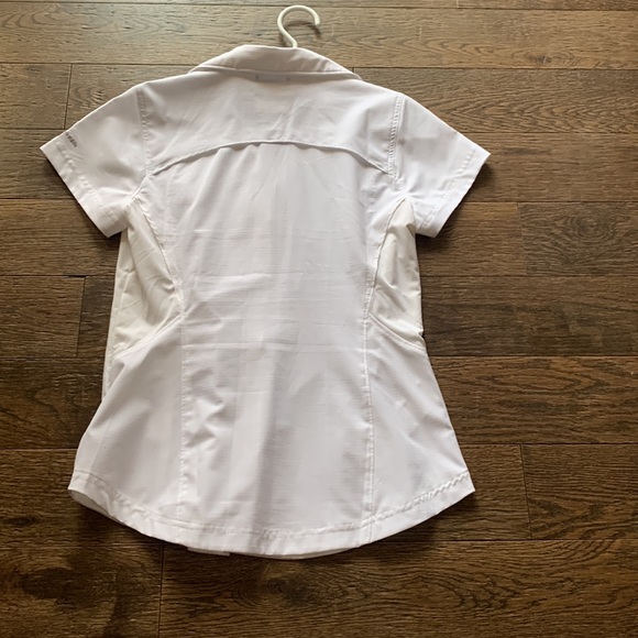 Columbia Button up - Size Small - Picture 4 of 6